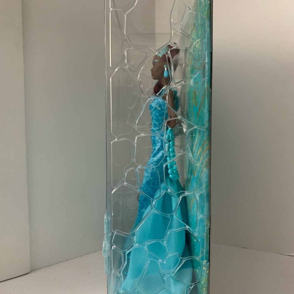 Barbie Gemstone Fantasy Collection Doll - Blue and Silver - Picture 5 of 5